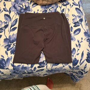 CRZ YOGA Women's Leggings in Dark Brown